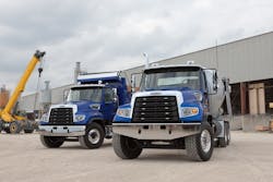Freightliner-114SD Freightliner-114SD