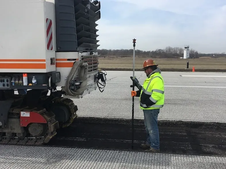 How to Control Asphalt Milling Depth to the Millimeter | Construction ...