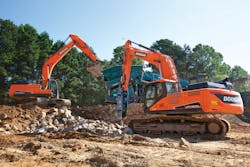 Proper and matched hydraulic flow enables the carrier to properly implement the breaker's impact power. Proper and matched hydraulic flow enables the carrier to properly implement the breaker's impact power.