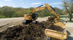 Shorter radius machines have moved up into the 60,000- to 80,000-pound range as fleets need versatile units that have both power and the ability to work in tight spaces. Shorter radius machines have moved up into the 60,000- to 80,000-pound range as fleets need versatile units that have both power and the ability to work in tight spaces.