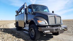 The T380’s 4x4 system operated smoothly but of course wasn’t challenged by this dry dirt trail that ran alongside corn fields. Special equipment includes Braden steel “recovery” bumper that housed a 20,000-pound hydraulic winch, and a 12,000-pound Stellar telescoping crane for lifting heavy machinery components. The T380’s 4x4 system operated smoothly but of course wasn’t challenged by this dry dirt trail that ran alongside corn fields. Special equipment includes Braden steel “recovery” bumper that housed a 20,000-pound hydraulic winch, and a 12,000-pound Stellar telescoping crane for lifting heavy machinery components.
