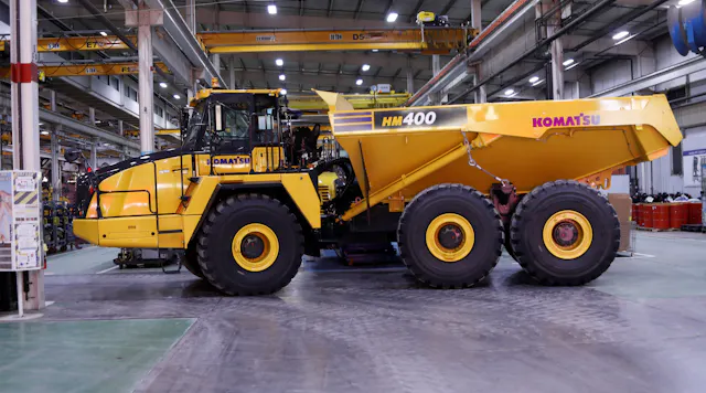 Adt Rokbak Rokbak ADTs Rule the Mud | Construction Equipment