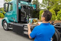 Volvo Trucks Ar Safety App Back 646d14aabd51a Volvo Trucks Ar Safety App Back 646d14aabd51a