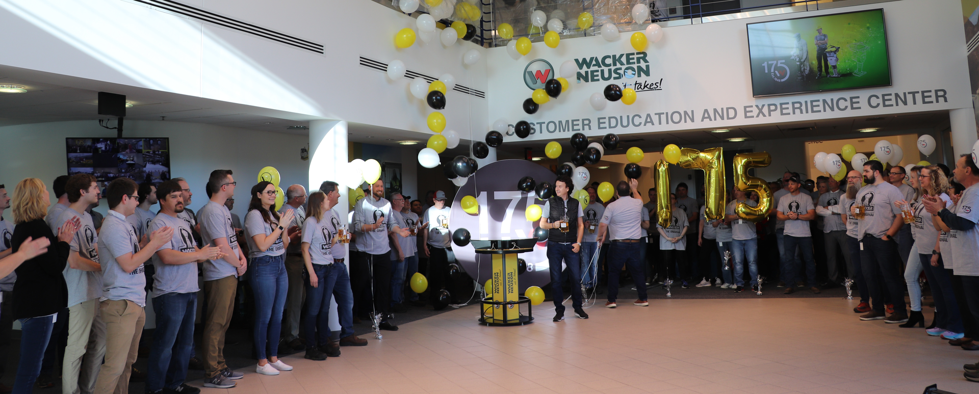 Wacker Neuson Employees Celebrate 175th Anniversary