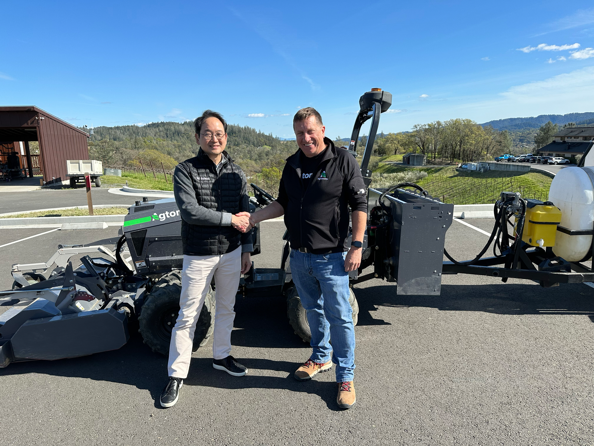 Bobcat CEO and vice chairman Scott Park (left) and Agtonomy CEO and co-founder Tim Bucher.