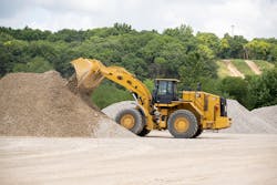 Cat 988 Gc Wheel Loader In Operation