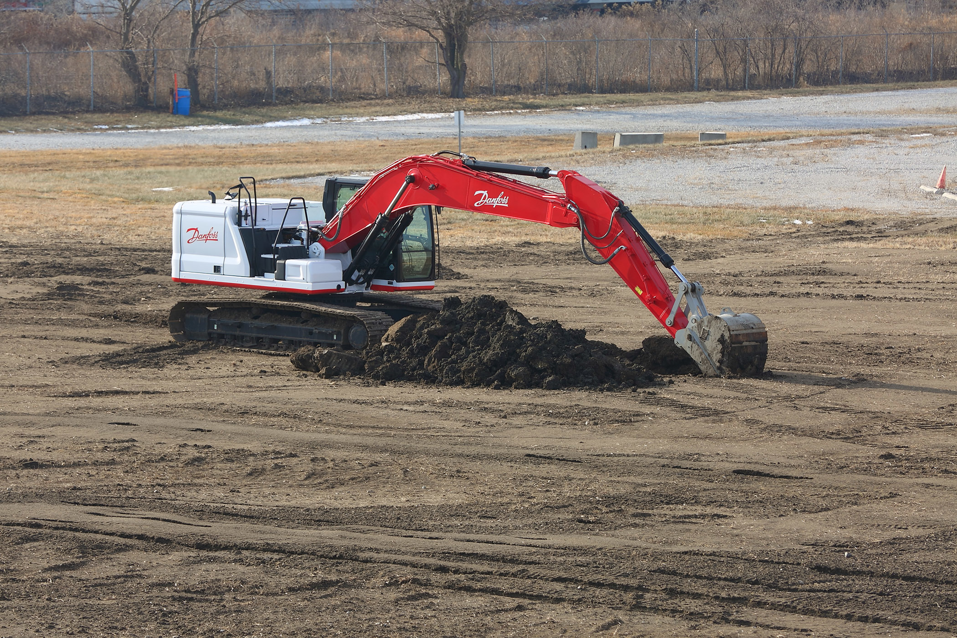 Danfoss Excavator Digging