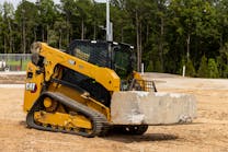 Cat 265 Compact Track Loader Picture 2