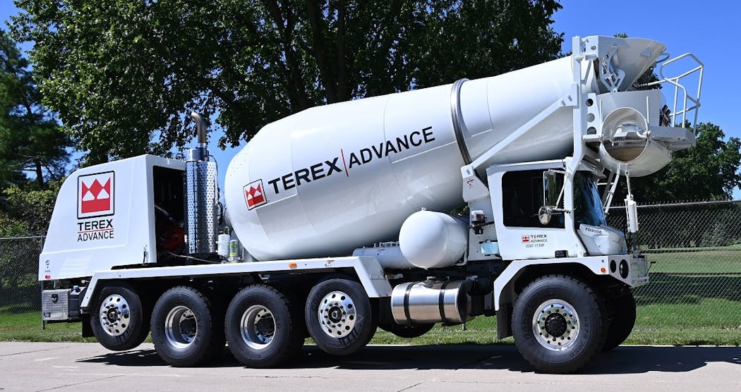 Cummins X15H hydrogen internal combustion engines will be integrated into the Terex Advance Commander Series of front-discharge concrete mixer trucks.