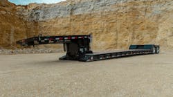 Detachable gooseneck trailer can carry up to 80,000 pounds. Detachable gooseneck trailer can carry up to 80,000 pounds.