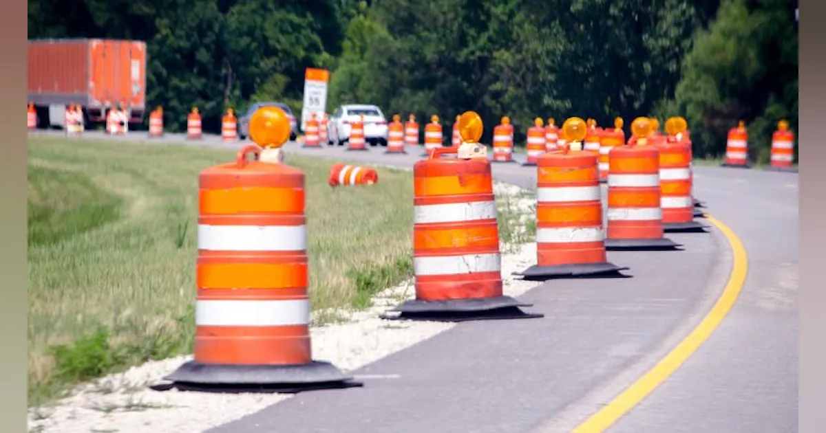 Work Zone Engineering 24% of Contractors Report 5 or More Work Zone Crashes | Construction ...