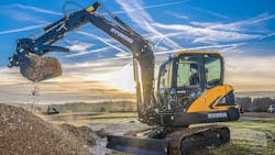 The HX60A compact excavator employs a Hyundai DM02VB engine. The HX60A compact excavator employs a Hyundai DM02VB engine.