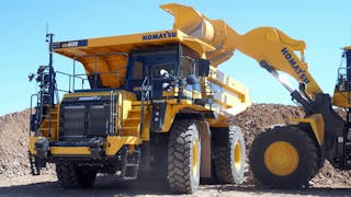 Komatsu HD465-8, HD605-8 Haul Trucks | Construction Equipment