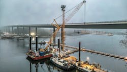 The first crane used for the replacement of the Rader High Bridge was assembled on the new pile cap of the first bridge pier. The first crane used for the replacement of the Rader High Bridge was assembled on the new pile cap of the first bridge pier.