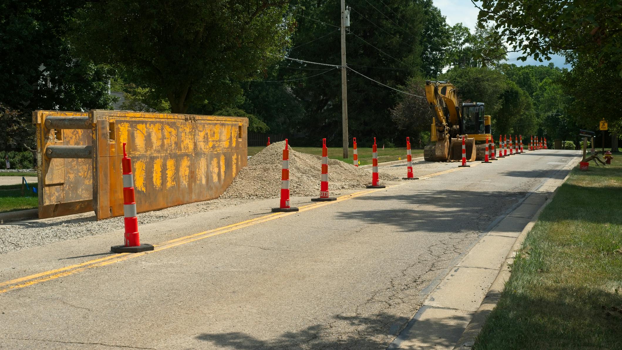 66bb594fad5f077dc969fddc Trenchboxdreamstime 330173145