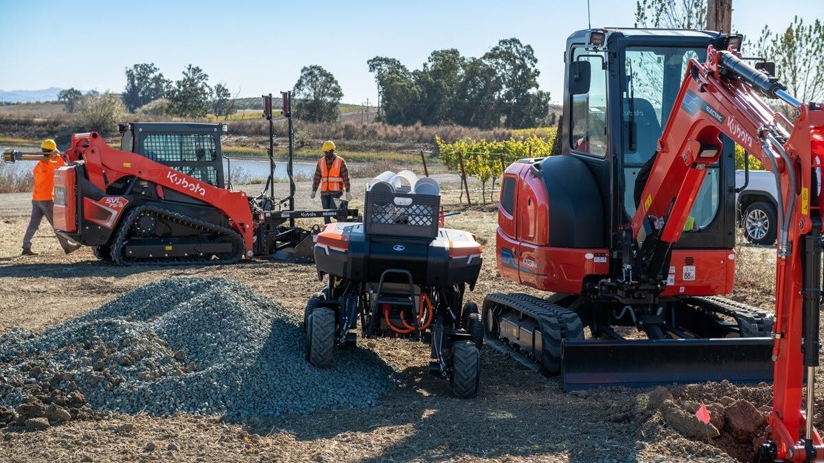 The KATR supporting material transportation on site.