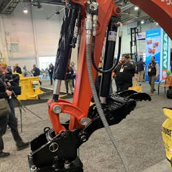 Factory-installed thumb bracket is welded directly onto the dipper to mount an optional hydraulic thumb. Factory-installed thumb bracket is welded directly onto the dipper to mount an optional hydraulic thumb.