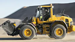 Arnold Machinery has placed 30 machines into the fleet of a dairy outfit, including L70 and L90 wheel loaders.
