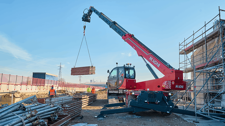 Magni rotating telehandler