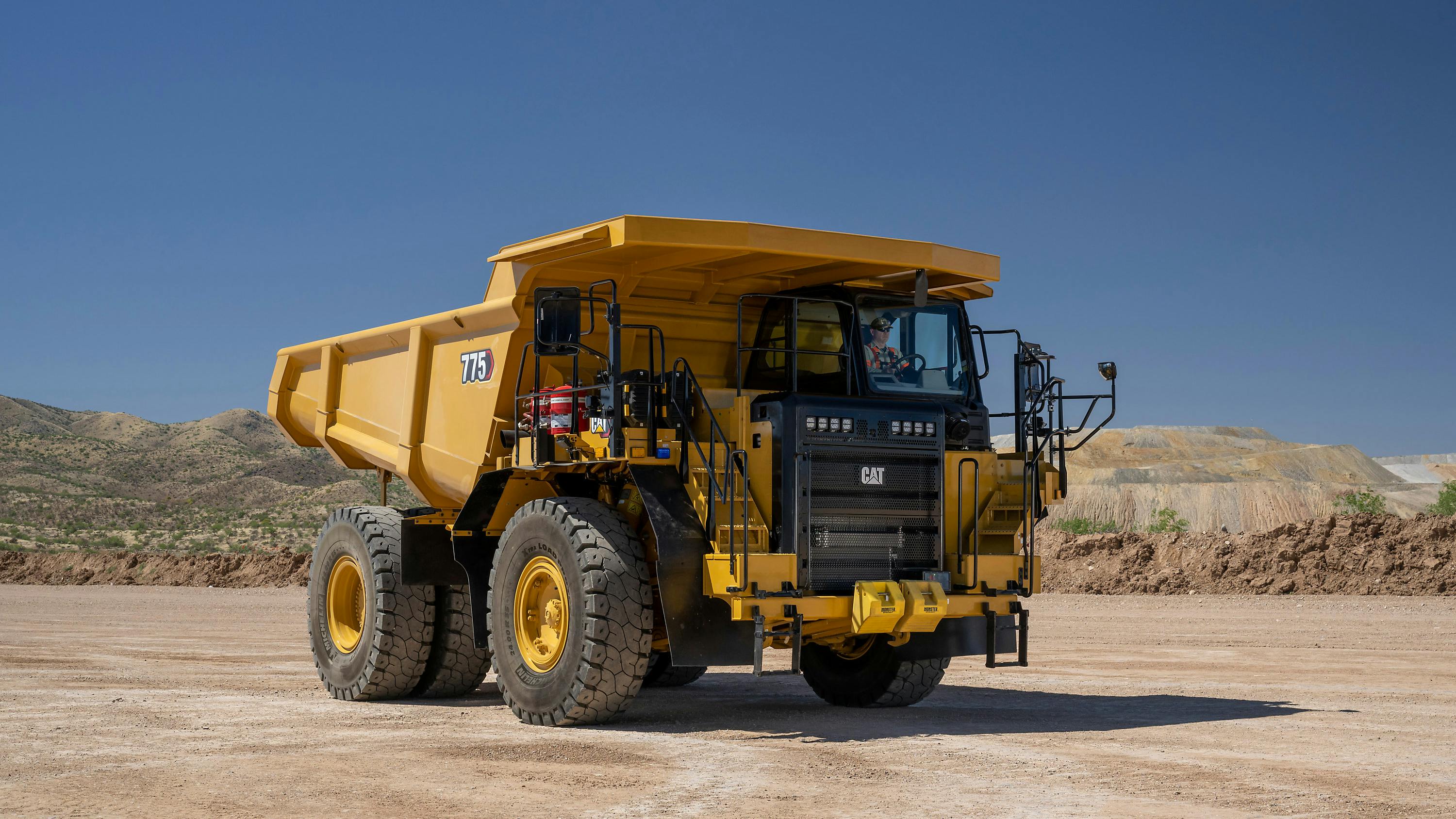 Cat 775 hauler