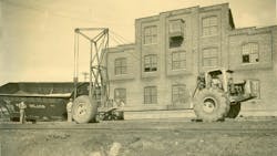 Early towed cranes were identified simply by the boom length. This is a 20 Foot, operated by a short-nosed version of a C Tournapull. Early towed cranes were identified simply by the boom length. This is a 20 Foot, operated by a short-nosed version of a C Tournapull.