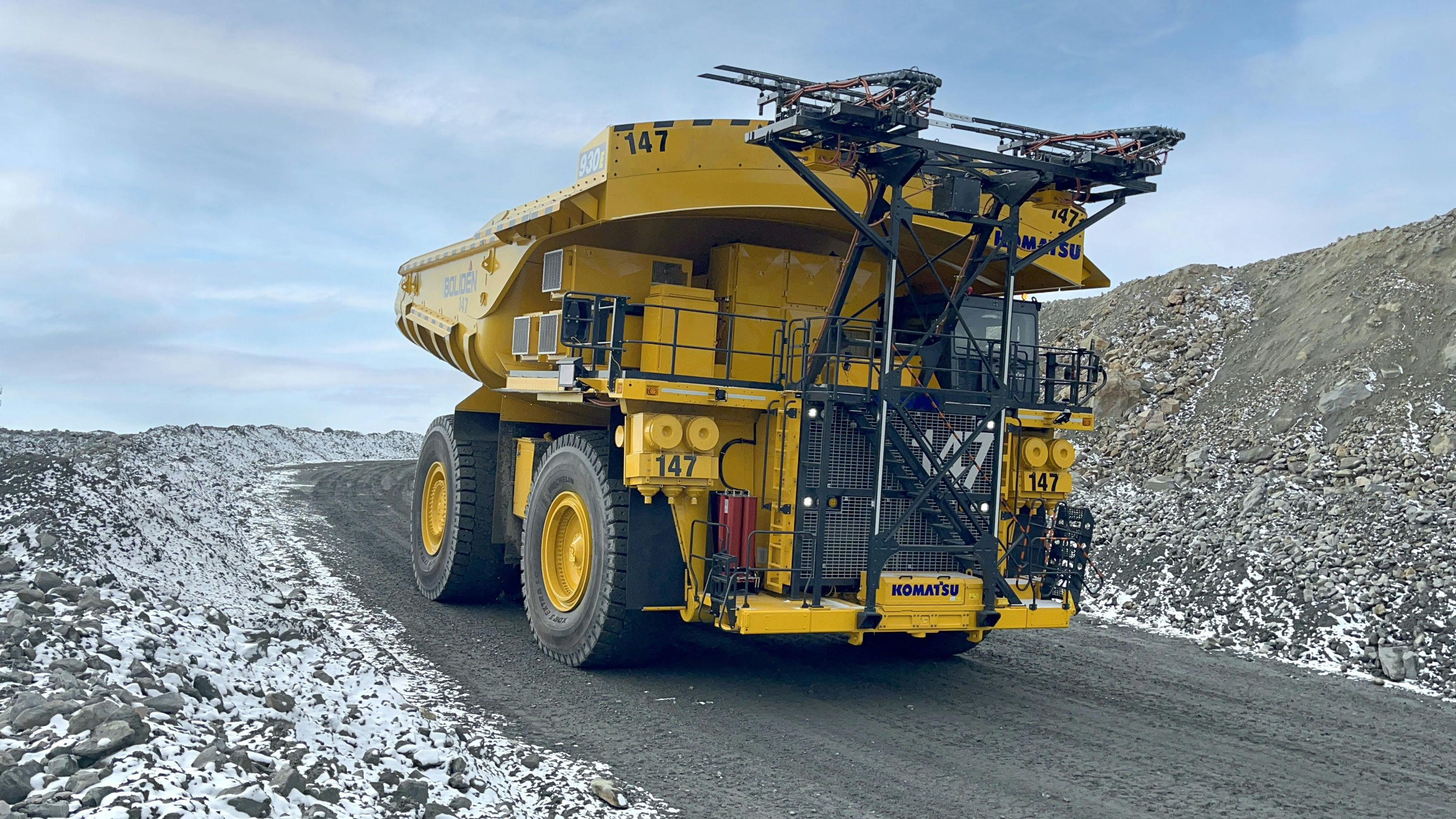 689b5fd8baf0b1c280a3cd5d Komatsu 930epadtboliden