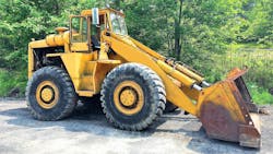 Nelson’s biggest loader, the Model 400 released in 1965. Note the repositioned lift arms. Nelson’s biggest loader, the Model 400 released in 1965. Note the repositioned lift arms.