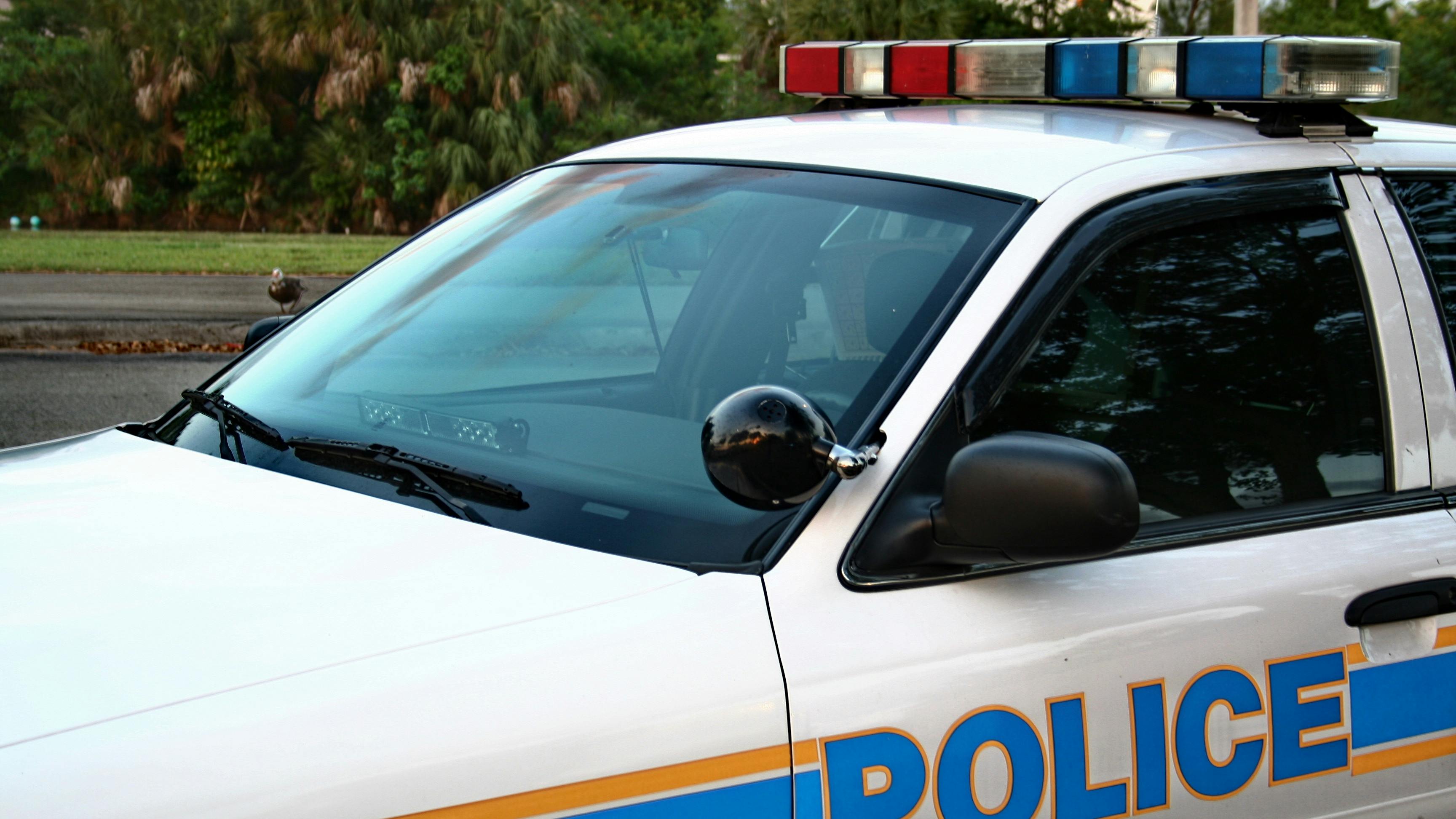 68a71e193c5238f9e8f1cec5 Police Dreamstime 9031640