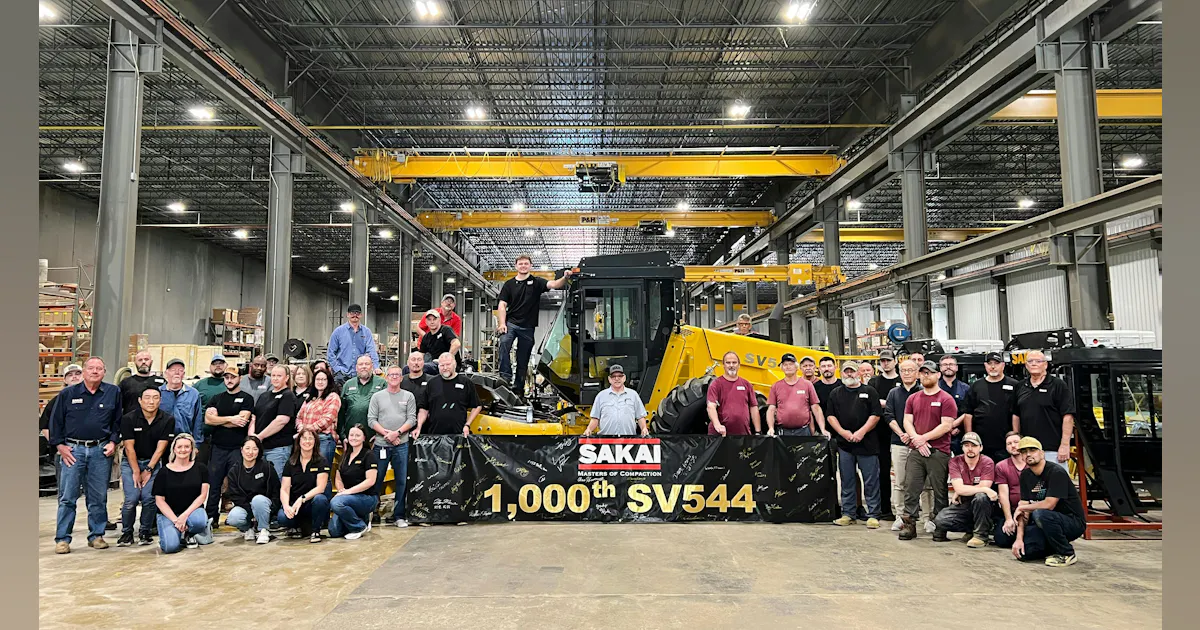 Sakai Marks 1,000th Compactor Milestone at Georgia Plant