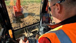 Link-Belt 145 X4S excavator cab. Link-Belt 145 X4S excavator cab.