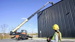 JLG R13100 rotating telehandler. JLG R13100 rotating telehandler.