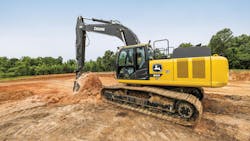 John Deere 300 P Tier Excavator. John Deere 300 P Tier Excavator.