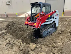 Takeuchi CTL digging Takeuchi CTL digging