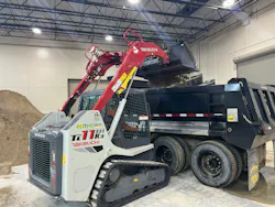 Takeuchi CTL loading truck Takeuchi CTL loading truck