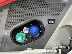 Takeuchi fluid fills Takeuchi fluid fills