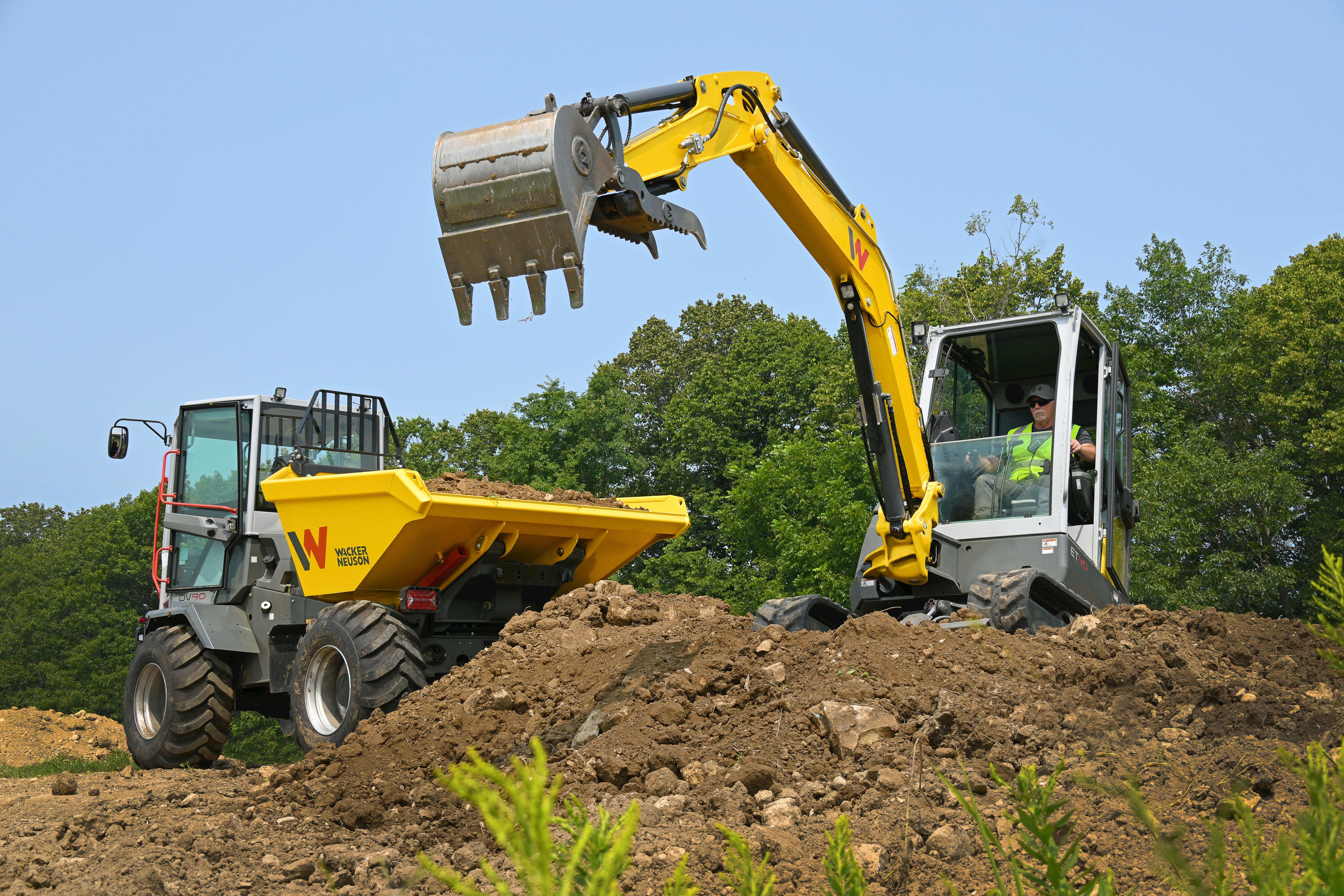 Wacker excavator and dumper