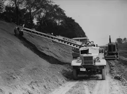 Gradall M2400 digging on a hill. So old thyme. Gradall M2400 digging on a hill. So old thyme.