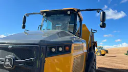 Deere ADT with cameras Deere ADT with cameras