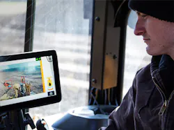 Cat Smart Camera, showing object detection while the operator looks. Cat Smart Camera, showing object detection while the operator looks.