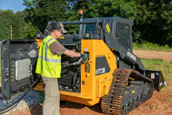 Hyundai compact track loader getting a fill up. Hyundai compact track loader getting a fill up.