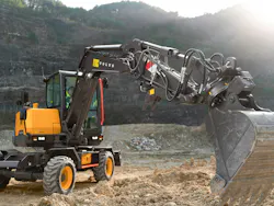 Volvo EW65 wheeled excavator with a tilt-rotator. Volvo EW65 wheeled excavator with a tilt-rotator.