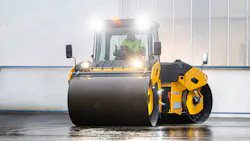 Ammann ARX 140 roller coming straight toward the camera.