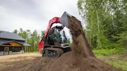 Yanmar CTL dumping dirt