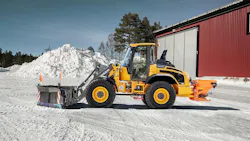 Volvo Compact Wheel Loader in Snow