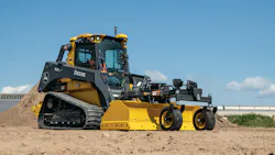 Deere CTL with box blade static
